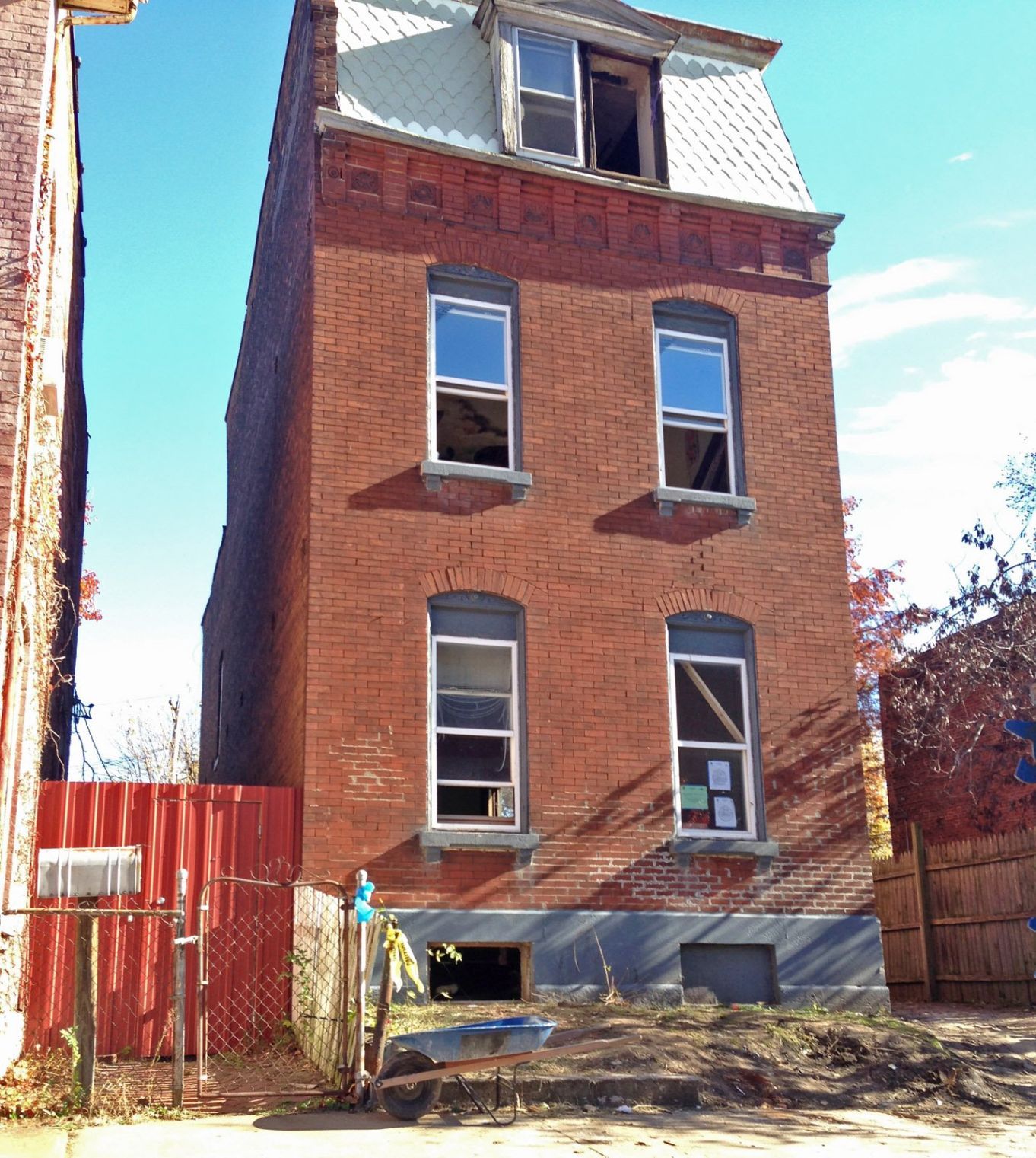 St. Louis auctions vacant properties